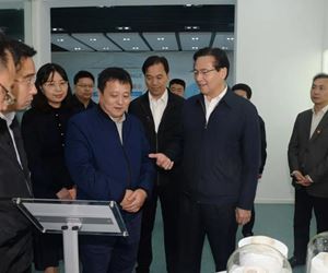 市委書記黃欽調研考察零界凈化，大力支持高新企業(yè)民族品牌發(fā)展